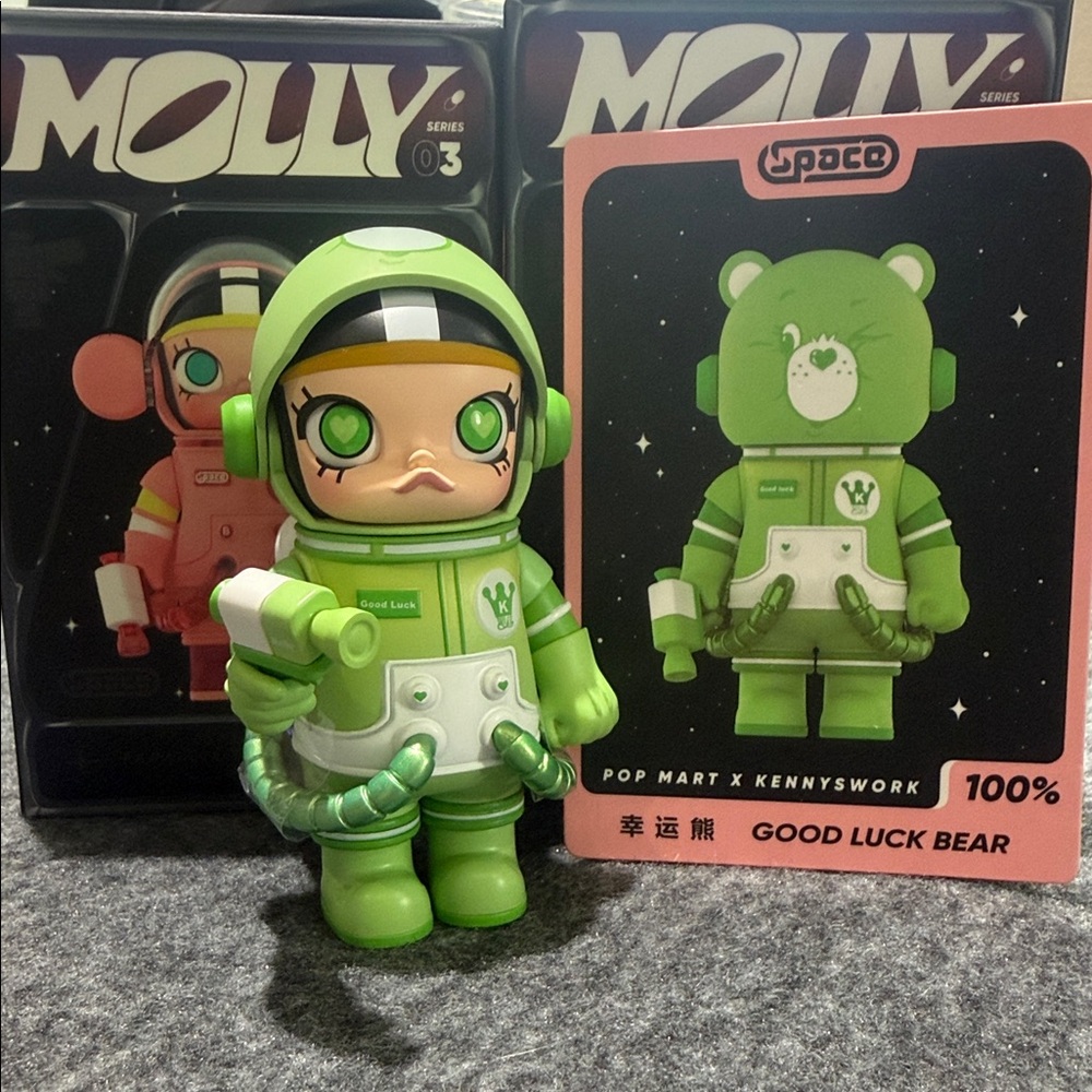 Space Molly - Series 3 - Confirmed -  Good Luck Bear Green Toy